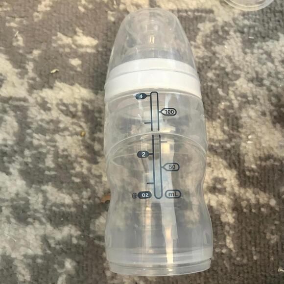 Playex Nurser Bottles Drop In Liners Five Bottles + Six Brand New Nipples - Picture 2 of 4